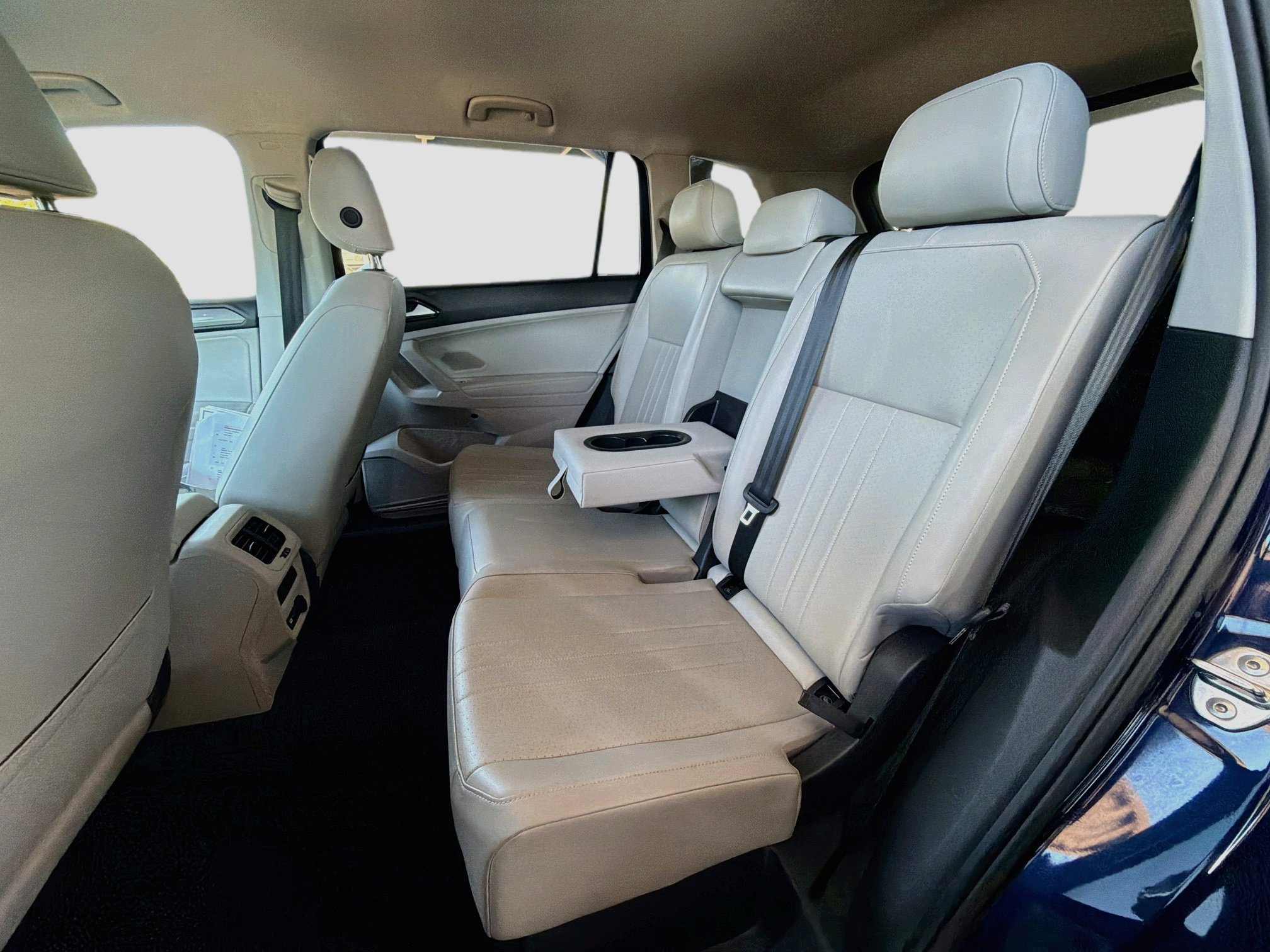 Used 2023 Volkswagen Tiguan SE AWD/4WD image 27