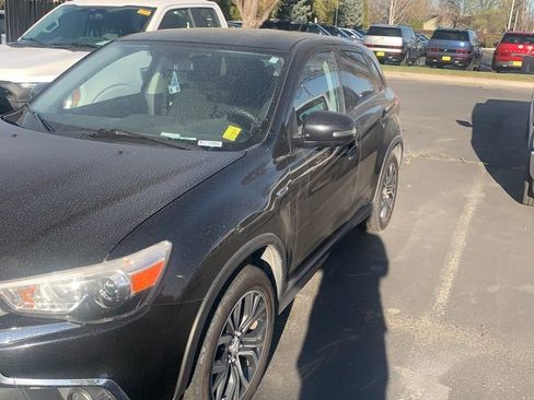 Used 2016 Mitsubishi Outlander Sport ES image 3