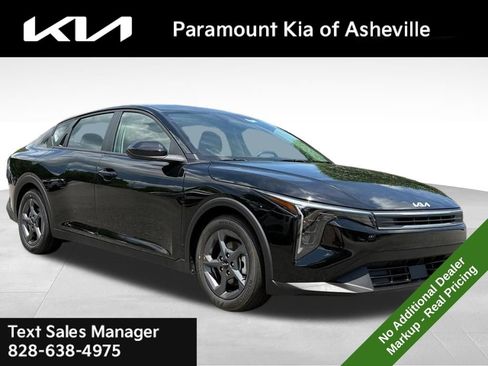 New 2026 Kia K4 FWD image 1