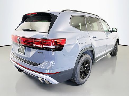 New 2026 Volkswagen Atlas Peak Edition AWD/4WD image 7