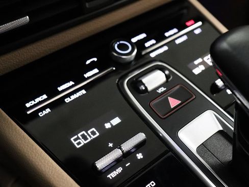 Used 2019 Porsche Cayenne S AWD/4WD image 27