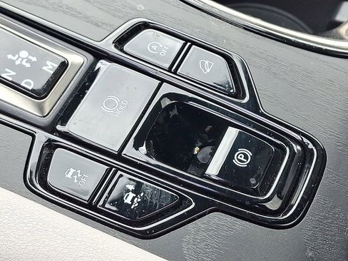 Used 2025 Lexus RX 350 Premium w/ Accessory Package (Z1) AWD/4WD image 26