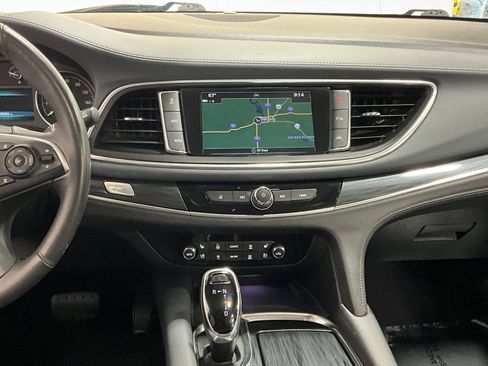 Used 2019 Buick Enclave Premium w/ Experience Buick Package AWD/4WD image 9