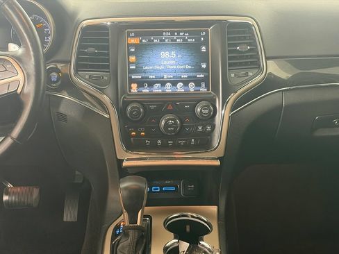 Used 2017 Jeep Grand Cherokee Limited 75th Anniversary AWD/4WD image 2