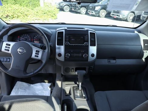 Used 2018 Nissan Frontier S image 29