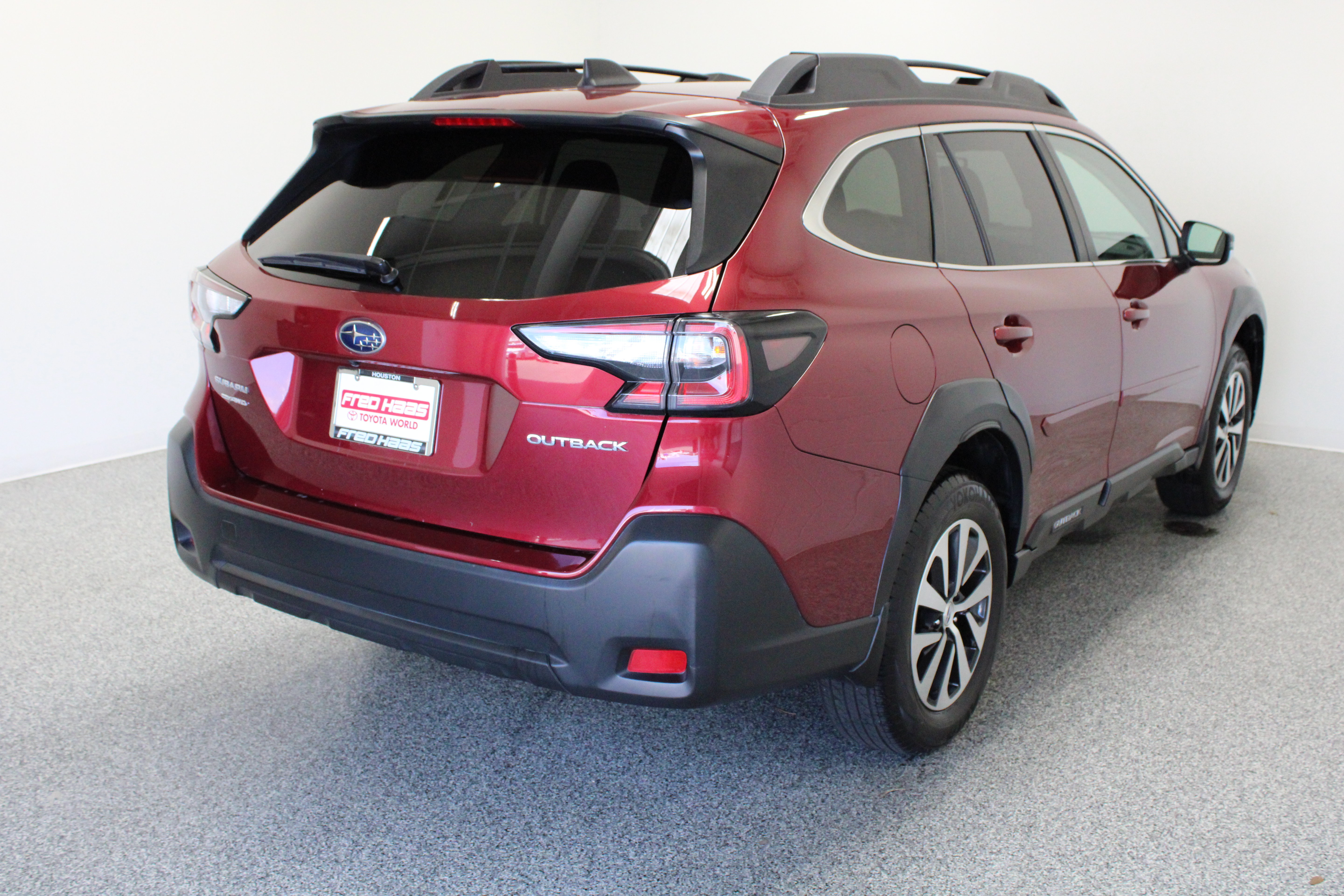 Used 2025 Subaru Outback Premium AWD/4WD image 7
