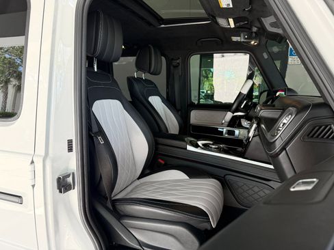 Used 2021 Mercedes-Benz G 550 image 30