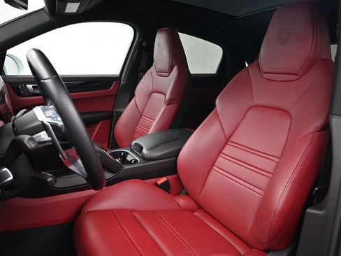Certified 2023 Porsche Cayenne Coupe AWD/4WD image 5