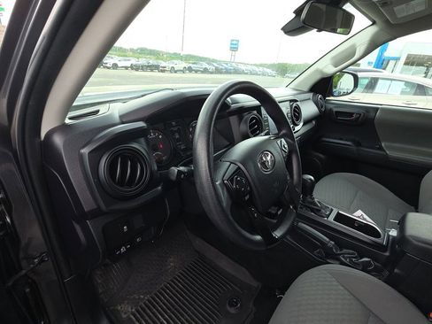 Used 2023 Toyota Tacoma SR AWD/4WD image 16