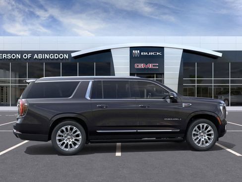 New 2025 GMC Yukon XL Denali w/ Sun & Power Step Package image 5
