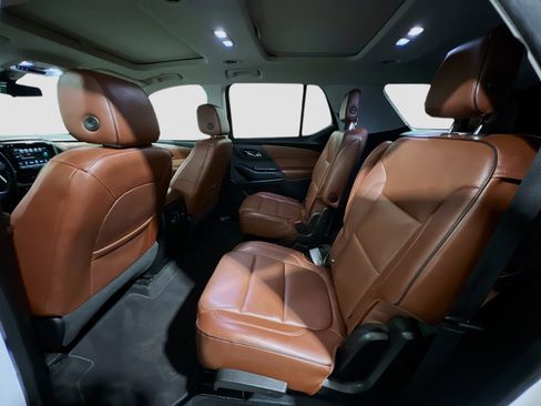 Used 2018 Chevrolet Traverse High Country image 18