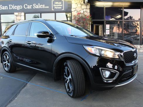 Used 2016 Kia Sorento EX FWD image 7