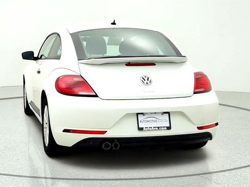 Used 2018 Volkswagen Beetle 2.0T S FWD image 6