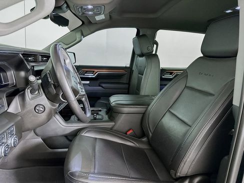 Used 2023 GMC Sierra 1500 Denali w/ Technology Package AWD/4WD image 8