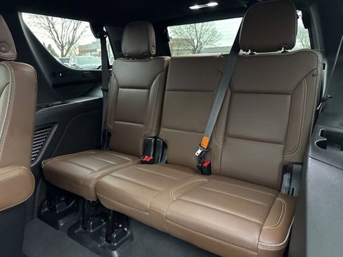 Used 2023 Chevrolet Tahoe High Country w/ Premium Package 2 image 16