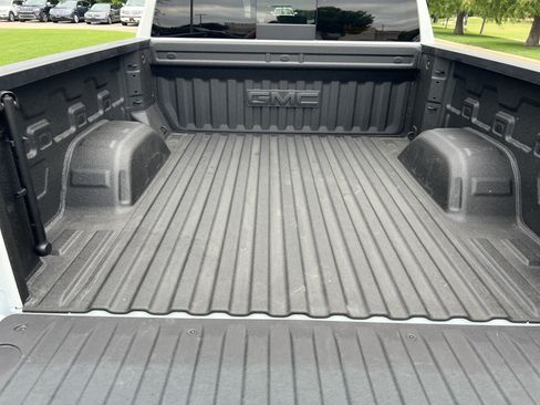 Used 2024 GMC Sierra 1500 SLT w/ SLT Premium Plus Package AWD/4WD image 28