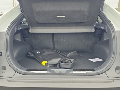 New 2026 Toyota C-HR AWD/4WD image 9