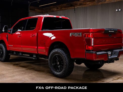 Used 2022 Ford F250 Lariat w/ Black Appearance Package image 7