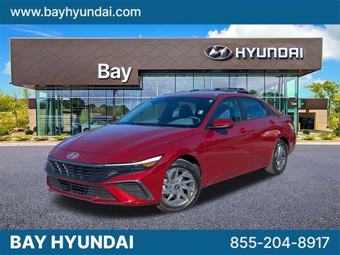 Certified 2024 Hyundai Elantra SEL image 1