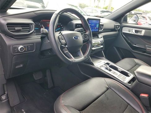 Used 2022 Ford Explorer ST-Line w/ Class IV Trailer Tow Package image 10