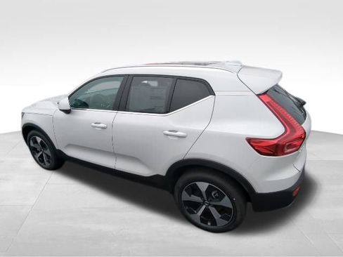 New 2025 Volvo XC40 B5 Plus w/ Protection Package Premier image 3