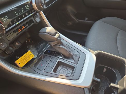 Certified 2024 Toyota RAV4 XLE image 28