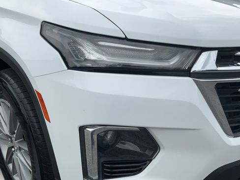 Certified 2022 Chevrolet Traverse LT FWD image 30