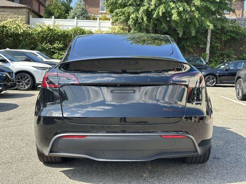 Used 2022 Tesla Model Y Performance AWD/4WD image 4