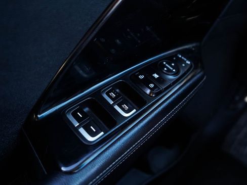 Used 2022 Kia Niro EX w/ Cold Weather Package FWD image 30