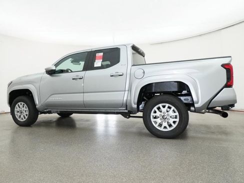 New 2026 Toyota Tacoma SR5 image 4