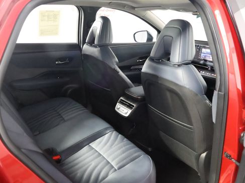 Used 2024 Nissan Ariya AWD image 42
