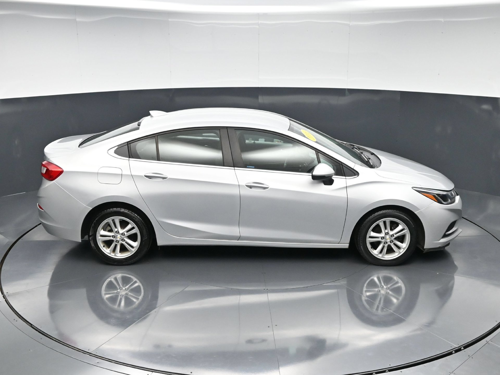 Used 2016 Chevrolet Cruze LT FWD image 58