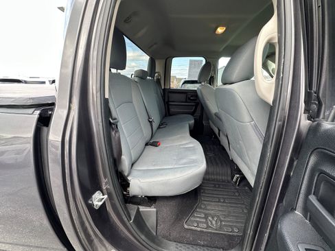 Used 2017 RAM 1500 Express image 11