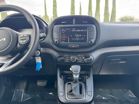 Used 2024 Kia Soul LX w/ Option Group 015 image 15