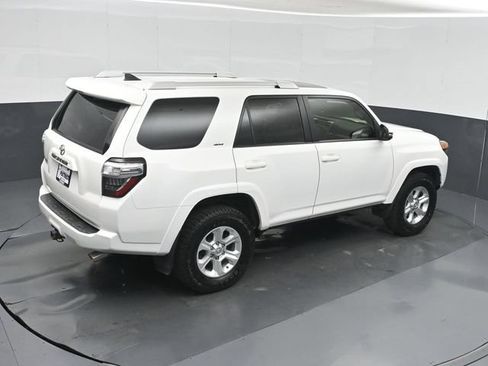 Used 2018 Toyota 4Runner SR5 Premium AWD/4WD image 40