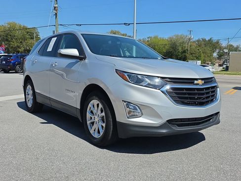 Used 2018 Chevrolet Equinox LT image 10