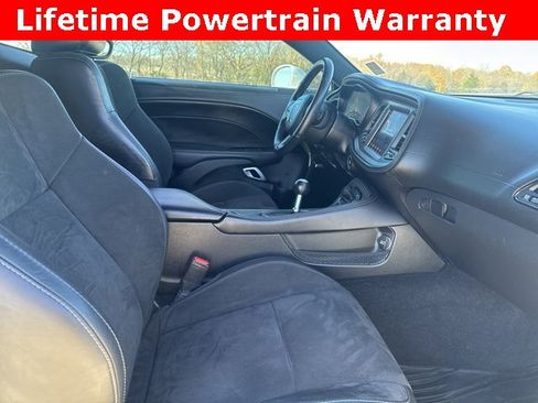 Used 2023 Dodge Challenger R/T w/ Plus Package image 17