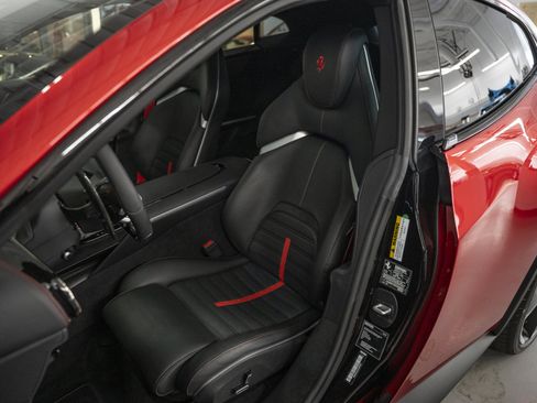 Used 2026 Ferrari Purosangue AWD/4WD image 27