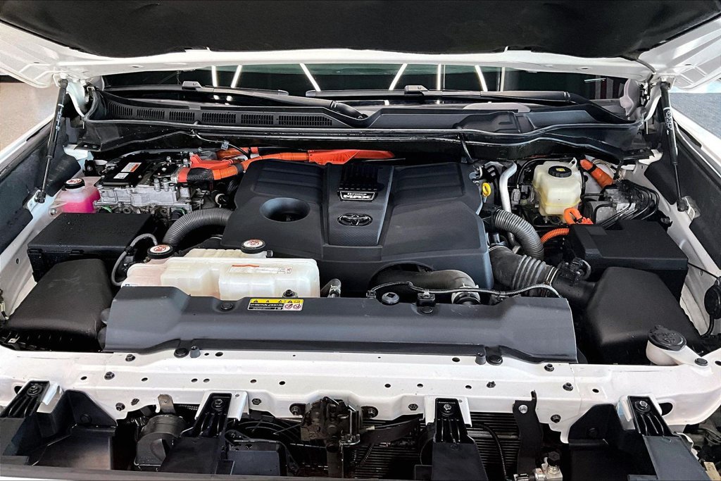 Used 2022 Toyota Tundra TRD Pro AWD/4WD image 32