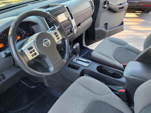 Used 2014 Nissan Xterra S image 22