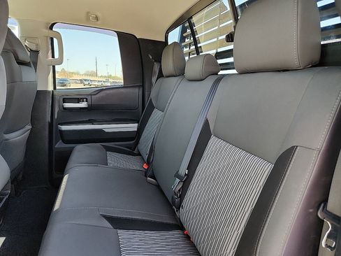 Used 2015 Toyota Tundra SR5 image 5