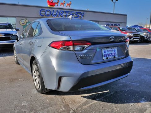 Used 2021 Toyota Corolla LE image 7