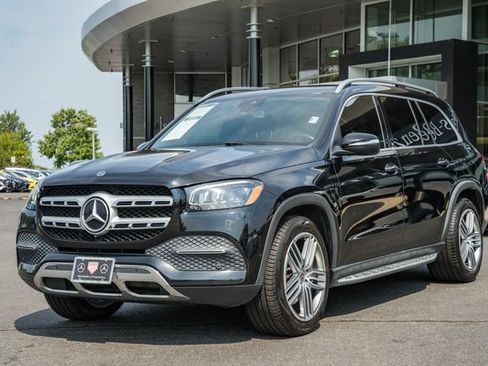 Used 2021 Mercedes-Benz GLS 450 4MATIC image 3