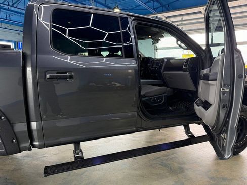 Used 2015 Ford F150 XLT w/ Equipment Group 302A Luxury AWD/4WD image 22