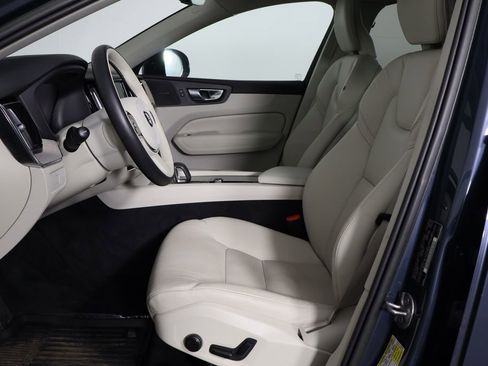 Used 2023 Volvo XC60 B5 Plus w/ Climate Package image 14