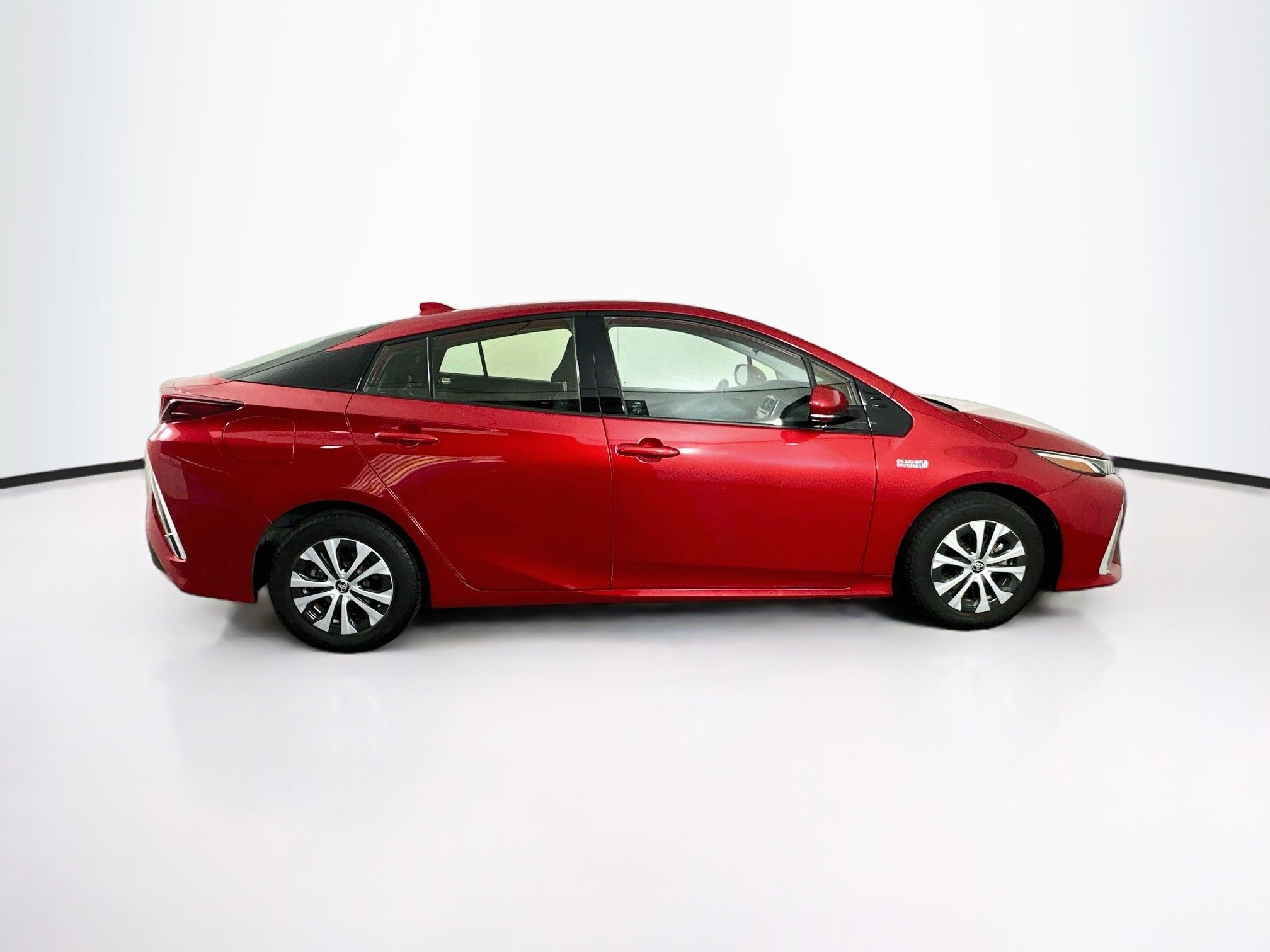 Used 2020 Toyota Prius Prime LE w/ Carpet Mat Package FWD image 10