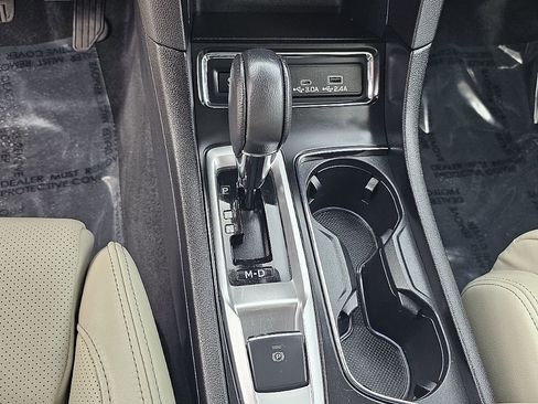 Used 2023 Subaru Ascent Limited w/ Technology Package image 32