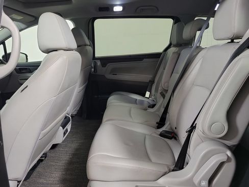 Used 2023 Honda Odyssey EX-L image 14