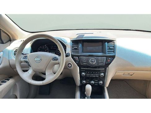 Used 2013 Nissan Pathfinder SV AWD/4WD image 16