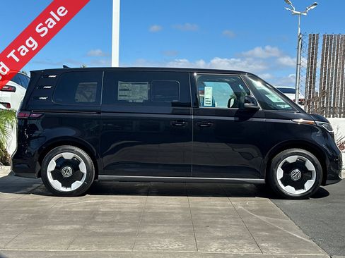 New 2025 Volkswagen ID. Buzz Pro S image 4